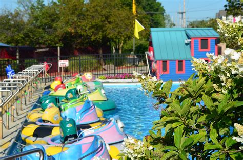 Unleash Your Inner Child at Magic Mountain Fun Center East: Eye-Catching Fotos